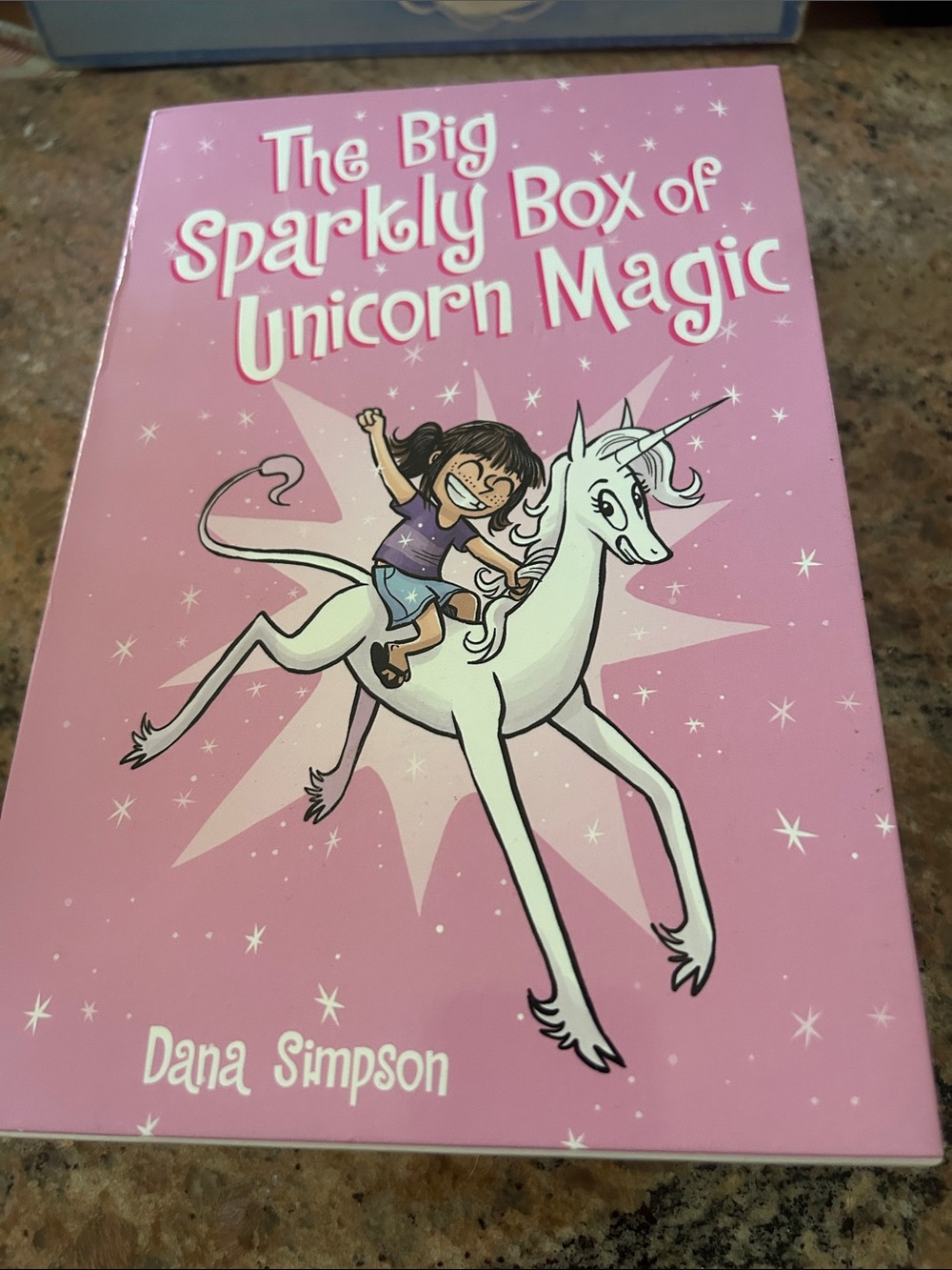 The Big Sparkly Box of Unicorn Magic - book set, 4 books